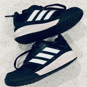 Kids Adidas size 11k (US size) shoe